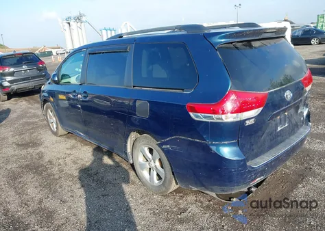 2011 Toyota Sienna Le V6 from USA, damaged, VIN 5TDKK3DCXBS051840